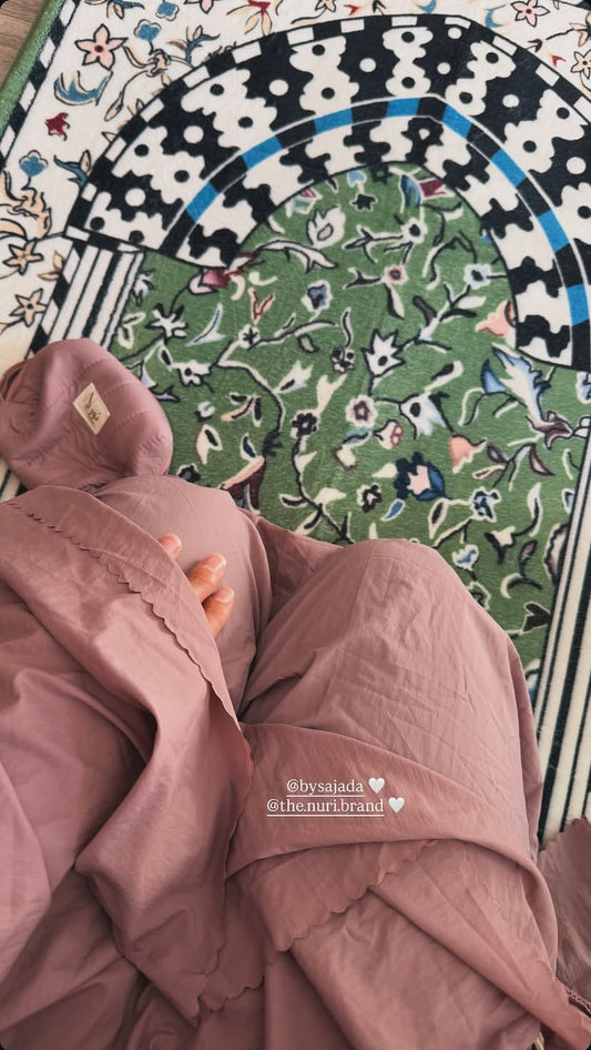 AYLA Set muted mauve