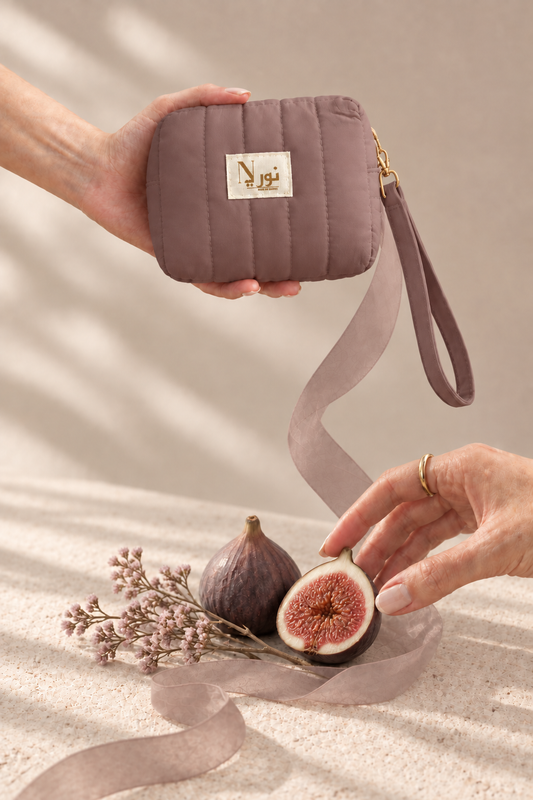 Mauve pouch concept with smoother fabric surface